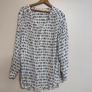 Jane & Delancey hi- lo blouse tunic with bluebird print